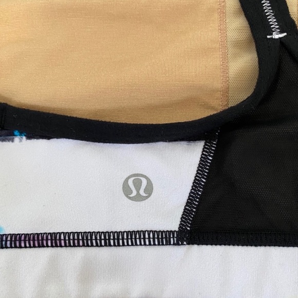 Lululemon Multi Water Color Flow Y Bra (Size 6) - Picture 5 of 6